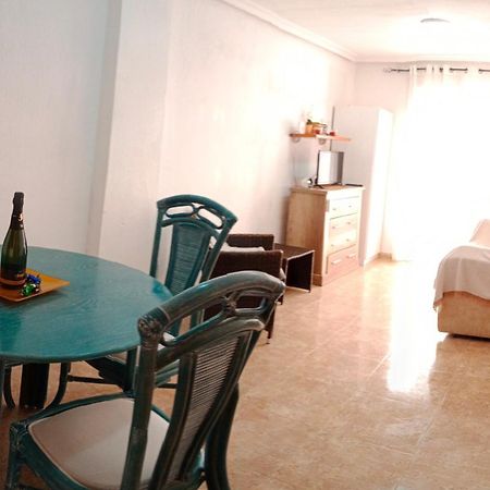 Estudio Wifi Bano 1 Sofa Cama Doble Piscina Playa 100Mts Торевьиа Экстерьер фото