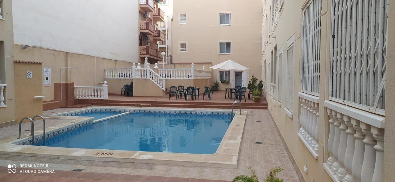 Estudio Wifi Bano 1 Sofa Cama Doble Piscina Playa 100Mts Торевьиа Экстерьер фото