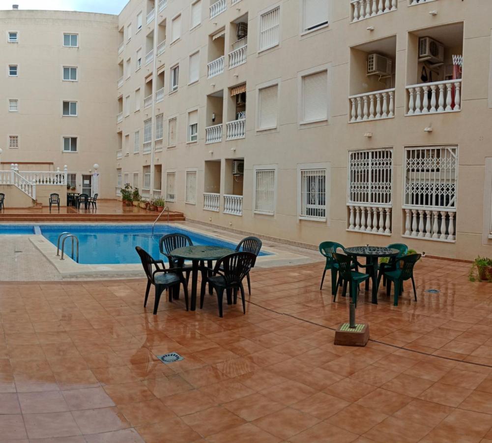 Estudio Wifi Bano 1 Sofa Cama Doble Piscina Playa 100Mts Торевьиа Экстерьер фото